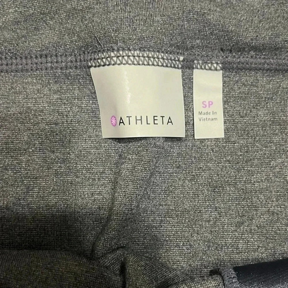 🎉 Athleta Strata Gray Ponte Skirt - Picture 4 of 6